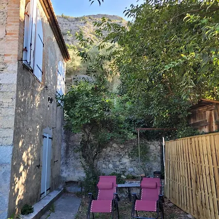 בית נופש Maisonnette Avec Terrasse Sur Le Gardon אנדוזה